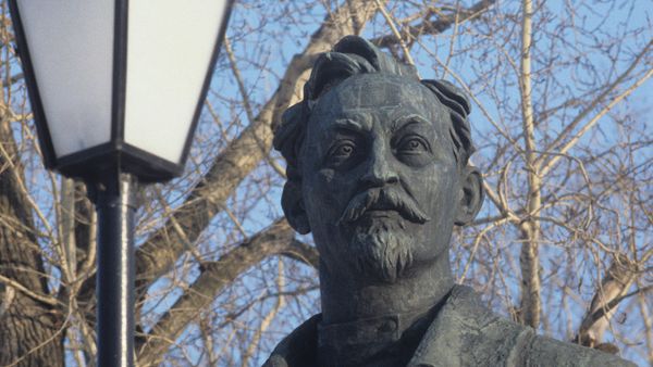  Памятник Феликсу Дзержинскому