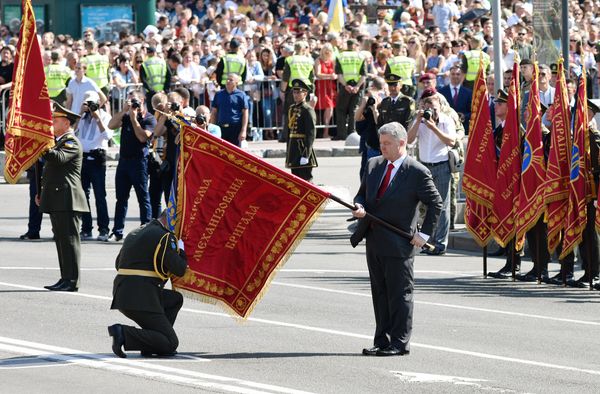 Военный парад в Киеве ко Дню независимости Украины Военный парад в Киеве ко Дню независимости Украины