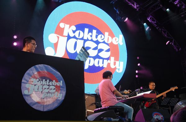16-й международный музыкальный фестиваль Koktebel Jazz Party. День второй 16-й международный музыкальный фестиваль Koktebel Jazz Party. День второй