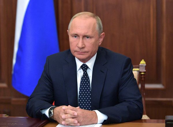 Обращение президента РФ В. Путина к гражданам России