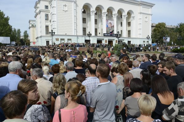 Фоторепортаж прощания с Александром Захарченко