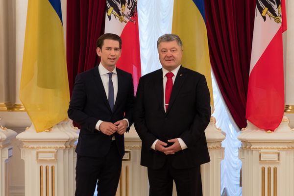 Порошенко Курц
