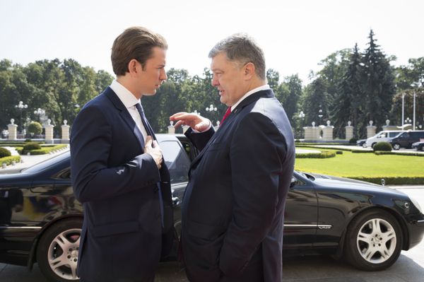 Порошенко Курц
