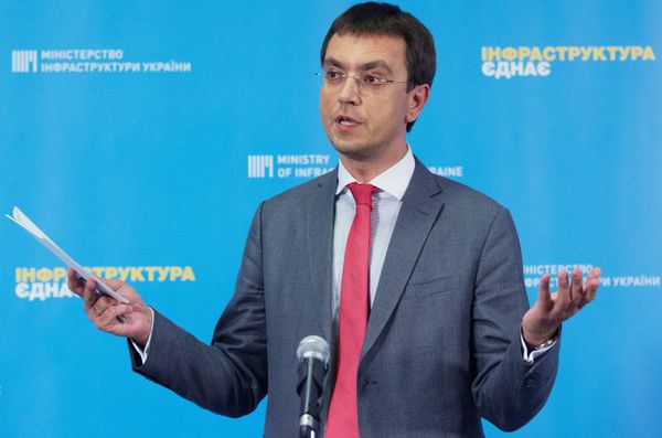 Брифинг министра инфраструктуры Украины В. Омеляна Брифинг министра инфраструктуры Украины В. Омеляна