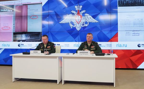 Брифинг Министерства обороны РФ по крушению Боинга-777 Брифинг Министерства обороны РФ по крушению Боинга-777