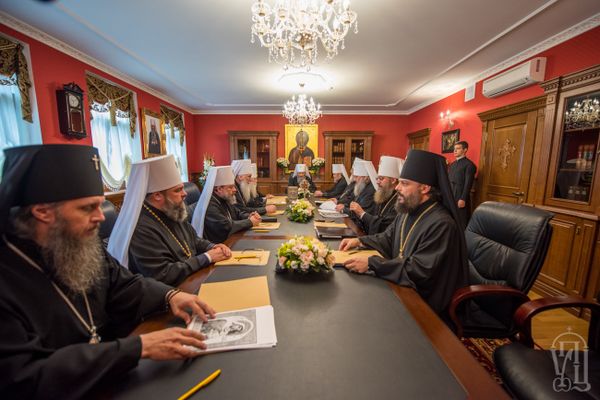 Священный Синод Украинской Православной Церкви на заседании Священный Синод Украинской Православной Церкви на заседании