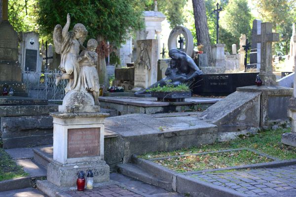 Лычаковское кладбище во Львове