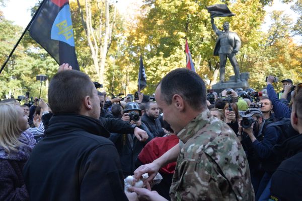 Памятники Памятники