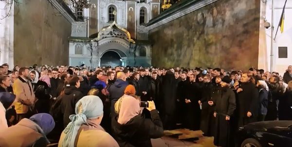 Молитва у лавры