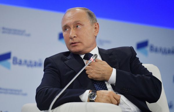 Президент РФ В. Путин принял участие в заседании клуба Валдай Президент РФ В. Путин принял участие в заседании клуба Валдай