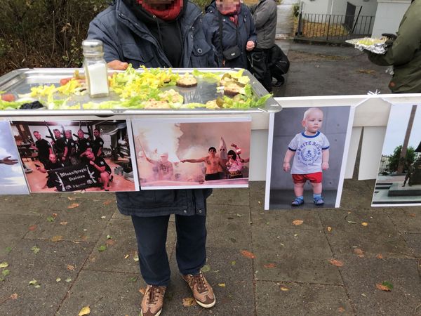 Акция против роста нацизма Гамбург Акция против роста нацизма Гамбург