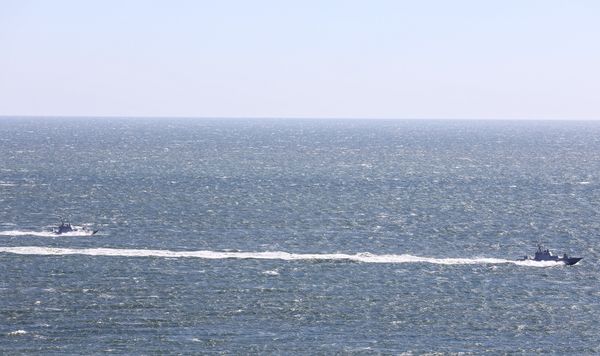Учения Вооруженных сил Украины на побережье Азовского моря Учения Вооруженных сил Украины на побережье Азовского моря