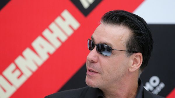 Солист Rammstein Тилль Линдеманн представил свою книгу в Москве