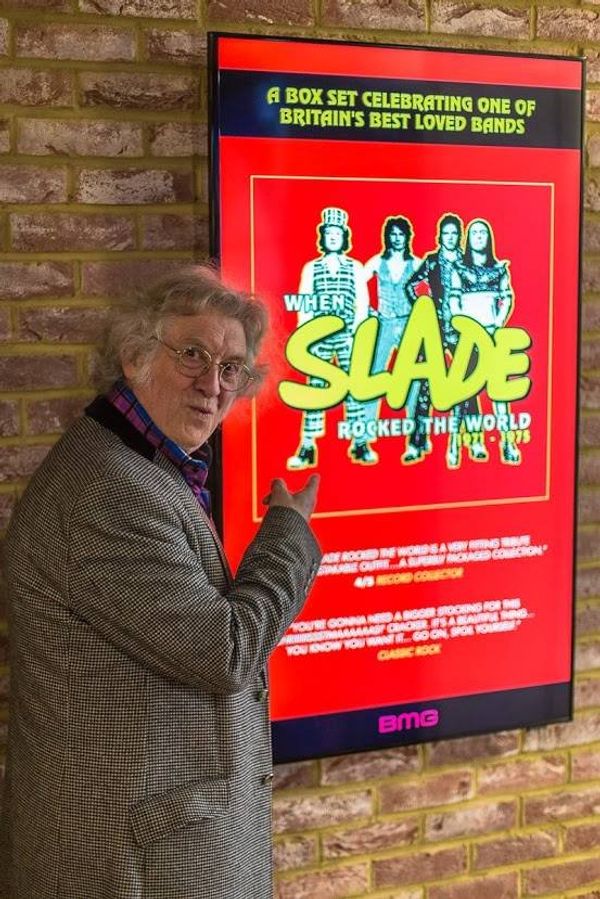 британская рок-группа, одна из лидеров глэм-рока начала 1970-х Slade британская рок-группа, одна из лидеров глэм-рока начала 1970-х Slade
