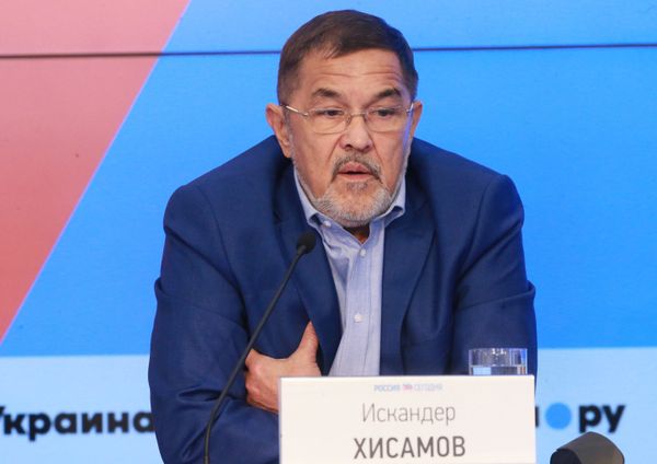 Искандер Хисамов Искандер Хисамов