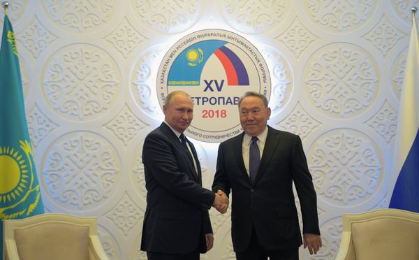 Визит президента РФ В. Путина в Казахстан. День второй