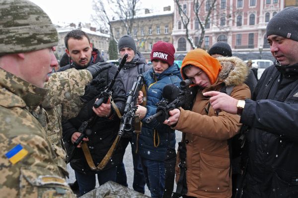 Празднование 25-й годовщины Вооруженных сил Украины во Львове