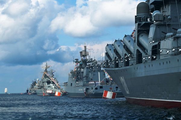 Репетиция парада ВМФ в регионах России Репетиция парада ВМФ в регионах России