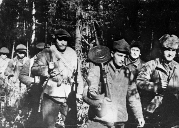 Белорусские партизаны. 1944 год. Белорусские партизаны. 1944 год.