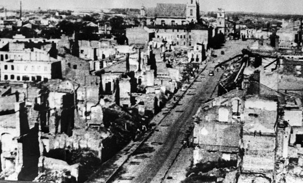 Центральная часть города Минска после фашистской оккупации Центральная часть города Минска после фашистской оккупации
