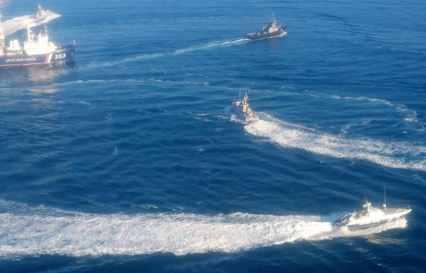 Три корабля ВМС Украины пересекли российскую границу Три корабля ВМС Украины пересекли российскую границу
