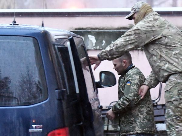 Избрание меры пресечения задержанным украинским морякам Избрание меры пресечения задержанным украинским морякам