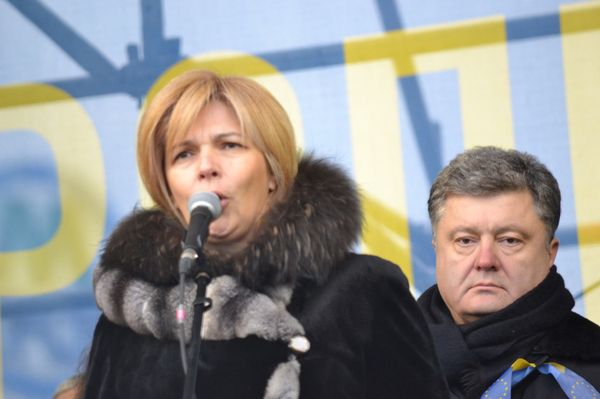 Ольга Богомолец Петр Порошенко Майдан Киев 16.12.2013