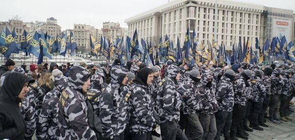 Национальный корпус митинг Киев флаг