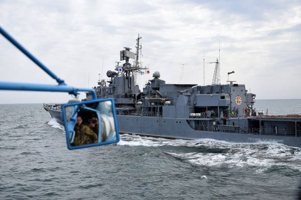 Корабль Украина Гетман Сагайдачный Корабль Украина Гетман Сагайдачный