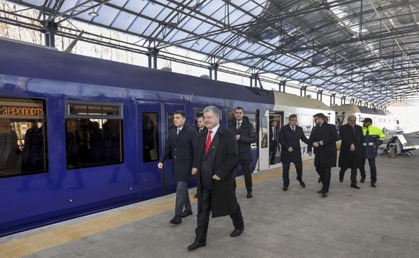 Борисполь экспресс Порошенко Гройсман Омелян Борисполь экспресс Порошенко Гройсман Омелян