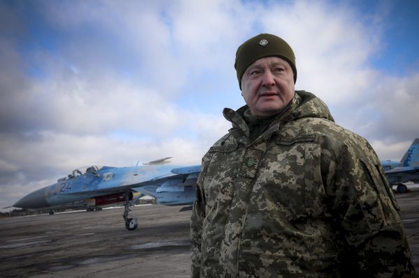 Порошенко камуфляж самолёт Су-27 Порошенко камуфляж самолёт Су-27