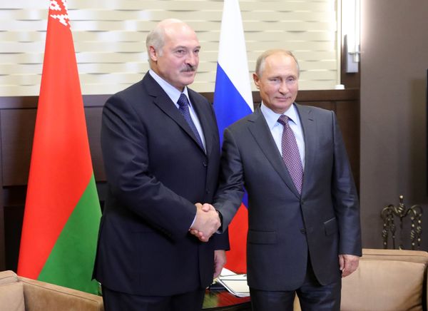 Президент РФ В. Путин встретился с президентом Белоруссии А. Лукашенко Президент РФ В. Путин встретился с президентом Белоруссии А. Лукашенко