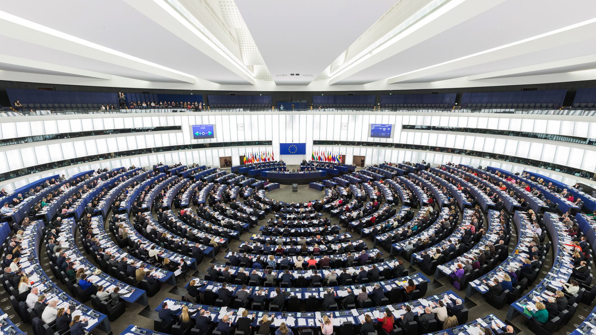 Европейский парламент в Страсбурге в ходе пленарной сессии Европейский парламент в Страсбурге в ходе пленарной сессии - РИА Новости, 1920, 12.03.2022