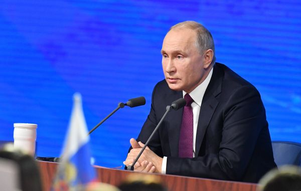 Ежегодная большая пресс-конференция президента РФ В. Путина Ежегодная большая пресс-конференция президента РФ В. Путина