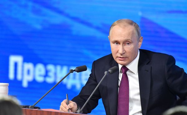 Ежегодная большая пресс-конференция президента РФ В. Путина Ежегодная большая пресс-конференция президента РФ В. Путина