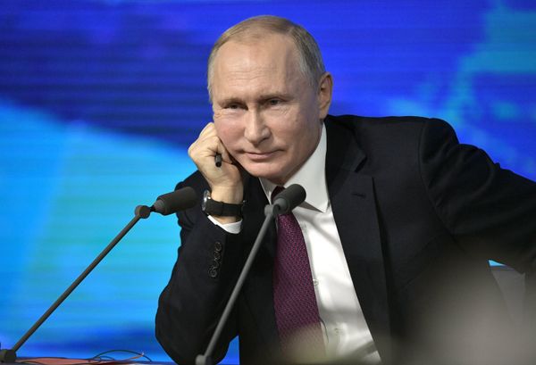 Ежегодная большая пресс-конференция президента РФ В. Путина Ежегодная большая пресс-конференция президента РФ В. Путина