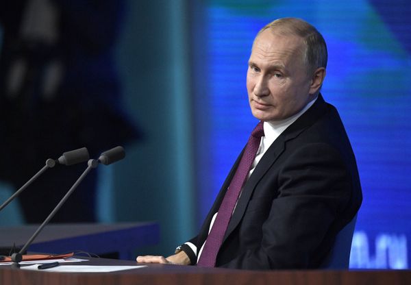 Ежегодная большая пресс-конференция президента РФ В. Путина Ежегодная большая пресс-конференция президента РФ В. Путина