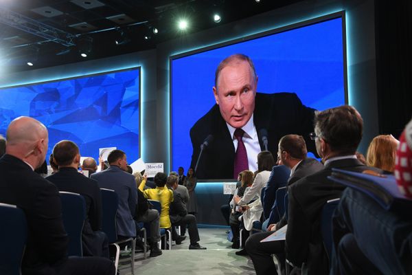 Ежегодная большая пресс-конференция президента РФ В. Путина Ежегодная большая пресс-конференция президента РФ В. Путина