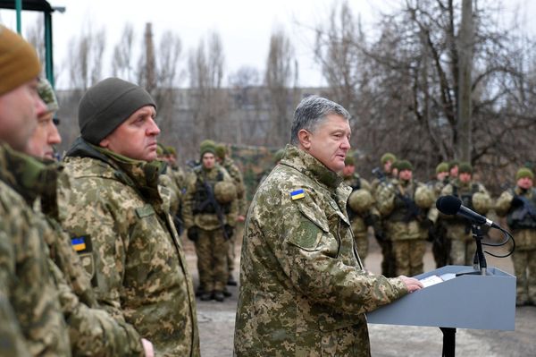 Муженко Порошенко в Донецкой области