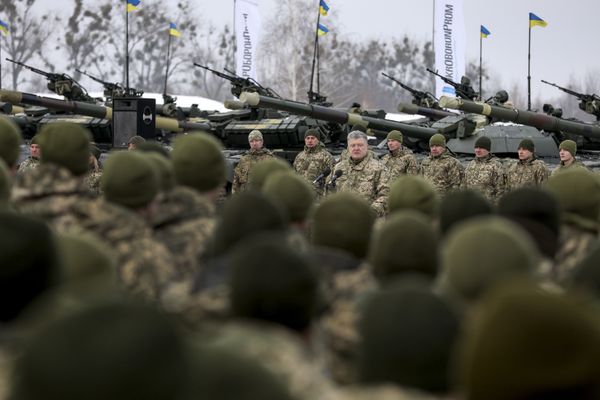 Порошенко ВСУ оружие