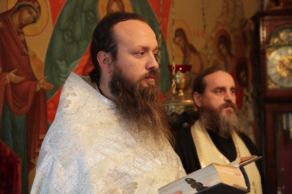 Отец Феофан (Кратиров), переживший плен СБУ Отец Феофан (Кратиров), переживший плен СБУ