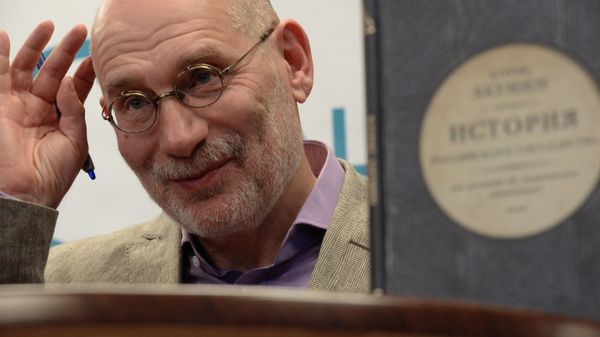 Презентация книги писателя Бориса Акунина История государства российского Презентация книги писателя Бориса Акунина История государства российского
