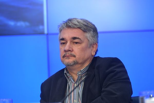 Ростислав Ищенко