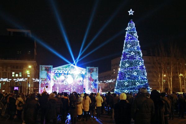 Новогоднее украшение Донецка