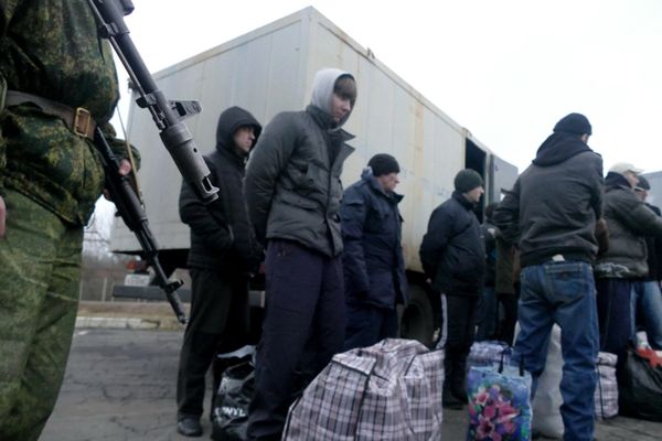 Обмен военнопленными между ДНР, ЛНР и Украиной в Донецкой области Обмен военнопленными между ДНР, ЛНР и Украиной в Донецкой области