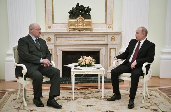 Президент РФ В. Путин встретился с президентом Белоруссии А. Лукашенко