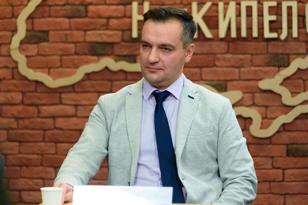 Дмитрий Гнап