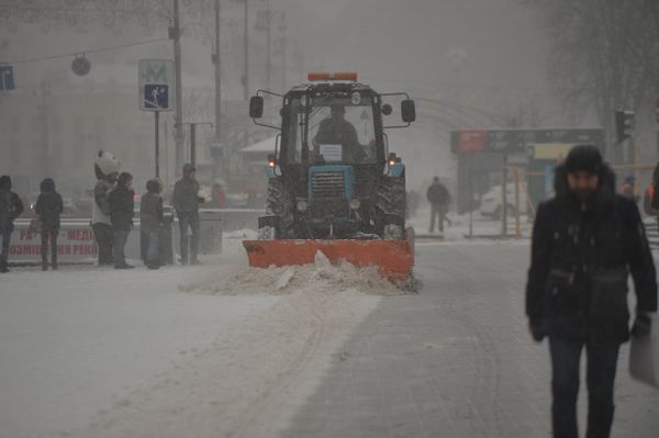 снегопад метель зима киев жители улица снегопад метель зима киев жители улица