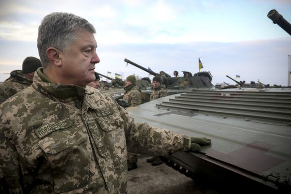 Порошенко ВСУ танки