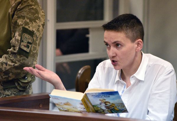 Рассмотрение в киевском суде жалобы на арест Н. Савченко Рассмотрение в киевском суде жалобы на арест Н. Савченко